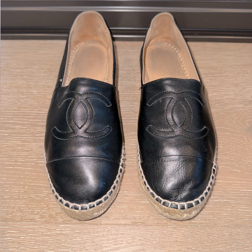 AUTHENTIC Chanel Black leather Espadrille Flats. Excellent condition.